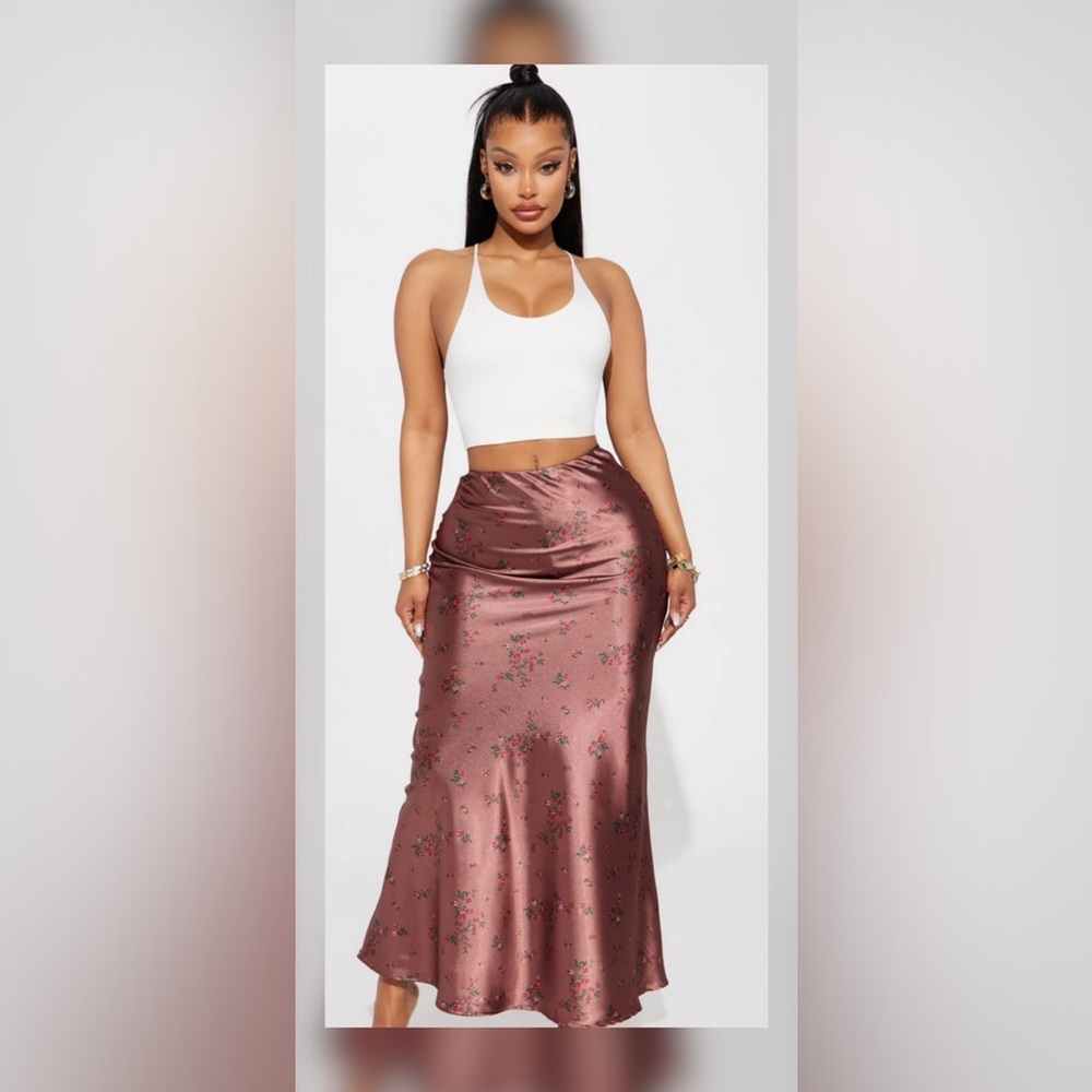 Fashion Nova Floral Satin A-Line Skirt - Mauve